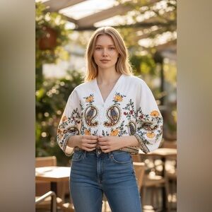 Embroidered Floral White Blouse, M